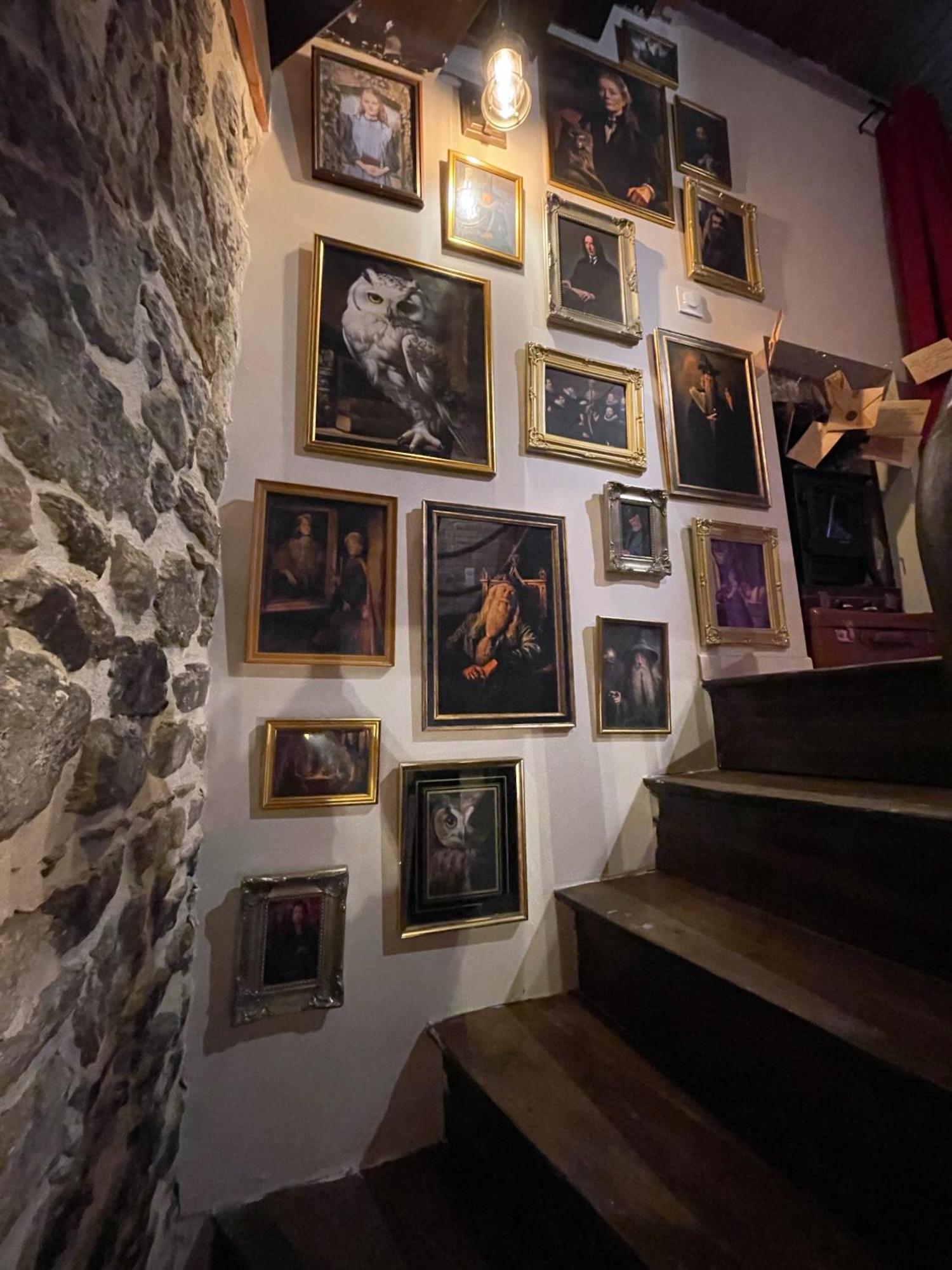 Impasse Des Mysteres - La Maison Des Sorciers Lehon/Dinan Exterior foto